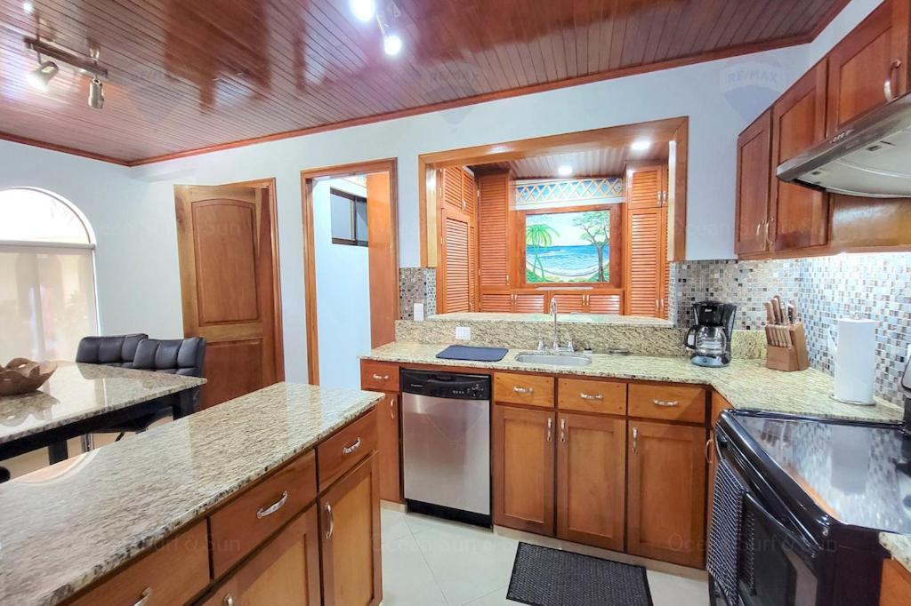 La Buena Vida Condo Tamarindo Bagian luar foto